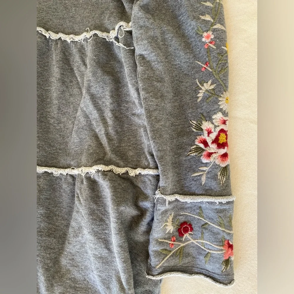 Johnny Was Acacia Tiered Embroidered Floral Gray Hooded Zip Front Jacket Small - Picture 9 of 10